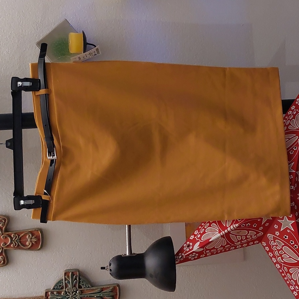 Mustard yellow bodycon pencil skirt with patent faux leather belt